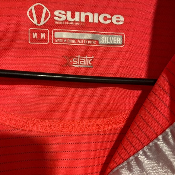 Sun Ice —-long sleeve - Picture 3 of 4